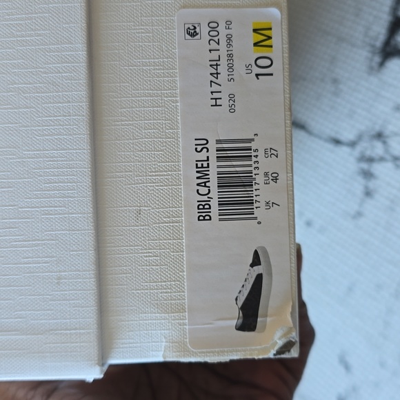 Veronica Beard Sneakers - Picture 6 of 6